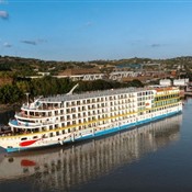 长江如歌号游轮