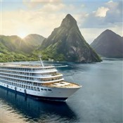 长江行揽月号游轮