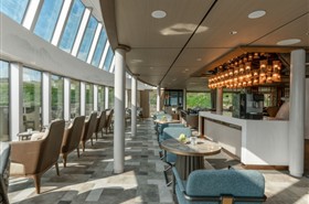 世纪远航号游轮茜茜酒廊博物馆