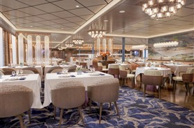 世纪远航号游轮云帆阁VIP餐厅