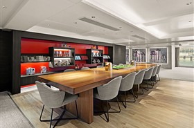 世纪凯歌号游轮寻言书屋