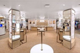 世纪绿洲号游轮商业街