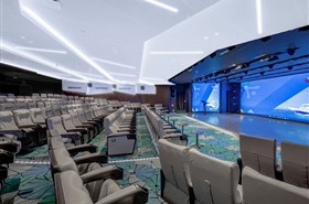 世纪绿洲号游轮世纪大剧院