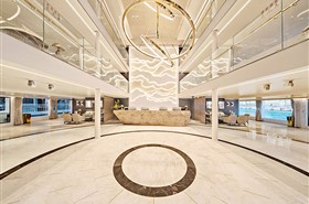 世纪绿洲号游轮游轮大堂