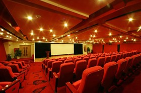 世纪传奇号游轮影剧院