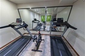 长江叁号游轮健身房