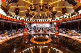 长江叁号游轮多功能大厅星海酒吧