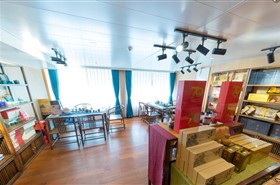 长江叁号游轮茶室