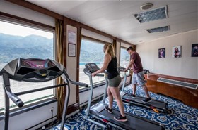 长江壹号游轮健身房