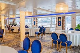 美维凯娜号游轮VIP餐厅