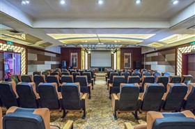 长江贰号游轮电影院