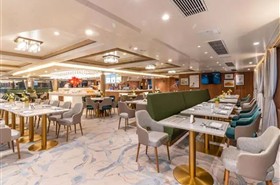 长江叁号游轮绿洲餐厅