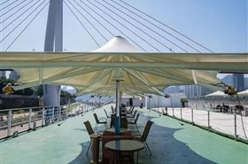 黄金2号游轮阳光甲板