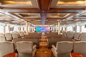 长江奇迹号游轮大型双层影剧院