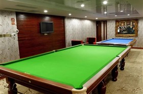 黄金3号游轮台球厅
