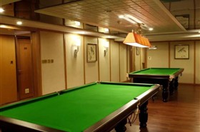 黄金2号游轮台球室