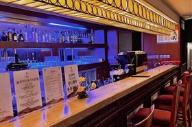 长江奇迹号游轮醉年华行政酒廊