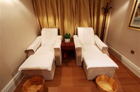 长江奇迹号游轮足疗室