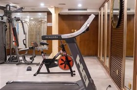 长江记忆号游轮健身房