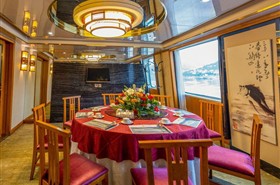 总统八号游轮VIP餐厅
