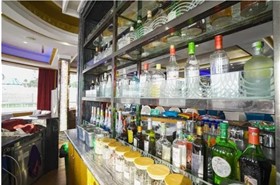 总统八号游轮酒吧