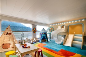 长江探索号游轮儿童乐园