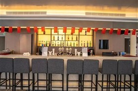 星际阿波罗号游轮酒吧