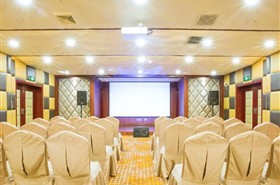 华夏二号游轮电影院