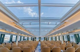 星际阿波罗号游轮天窗观星室