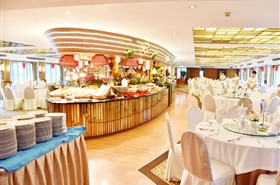 星际领航号游轮餐厅