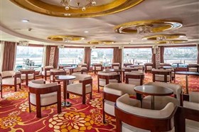 华夏二号游轮阳光咖啡厅