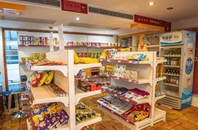 星际水晶号游轮游轮超市