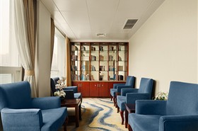 华夏二号游轮雪茄吧