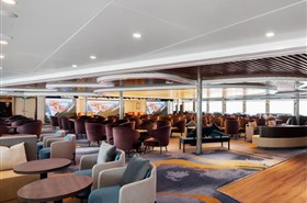 华夏三号游轮多功能厅