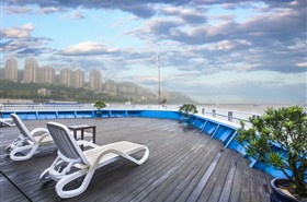 华夏五号游轮私人甲板