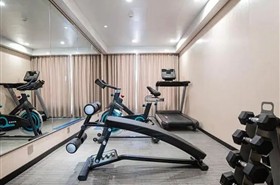 华夏三号游轮健身房