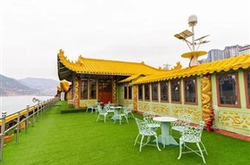 皇家盛世号游轮顶层甲板