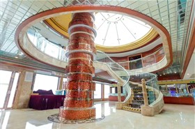 长江观光号游轮大堂