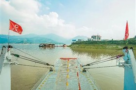 新高湖游轮自驾车通道