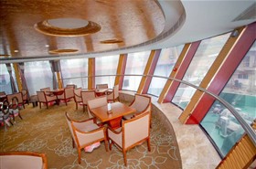 高峡平湖5号游轮休闲区