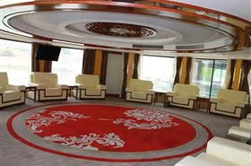 高峡平湖5号游轮小会议室
