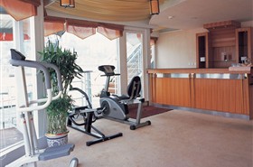 长江传说号游轮健身房