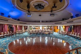 维多利亚3号游轮多功能酒吧