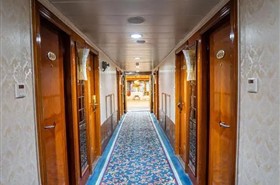 维多利亚3号游轮游轮走廊