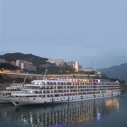 三峡星际阿波罗号游轮